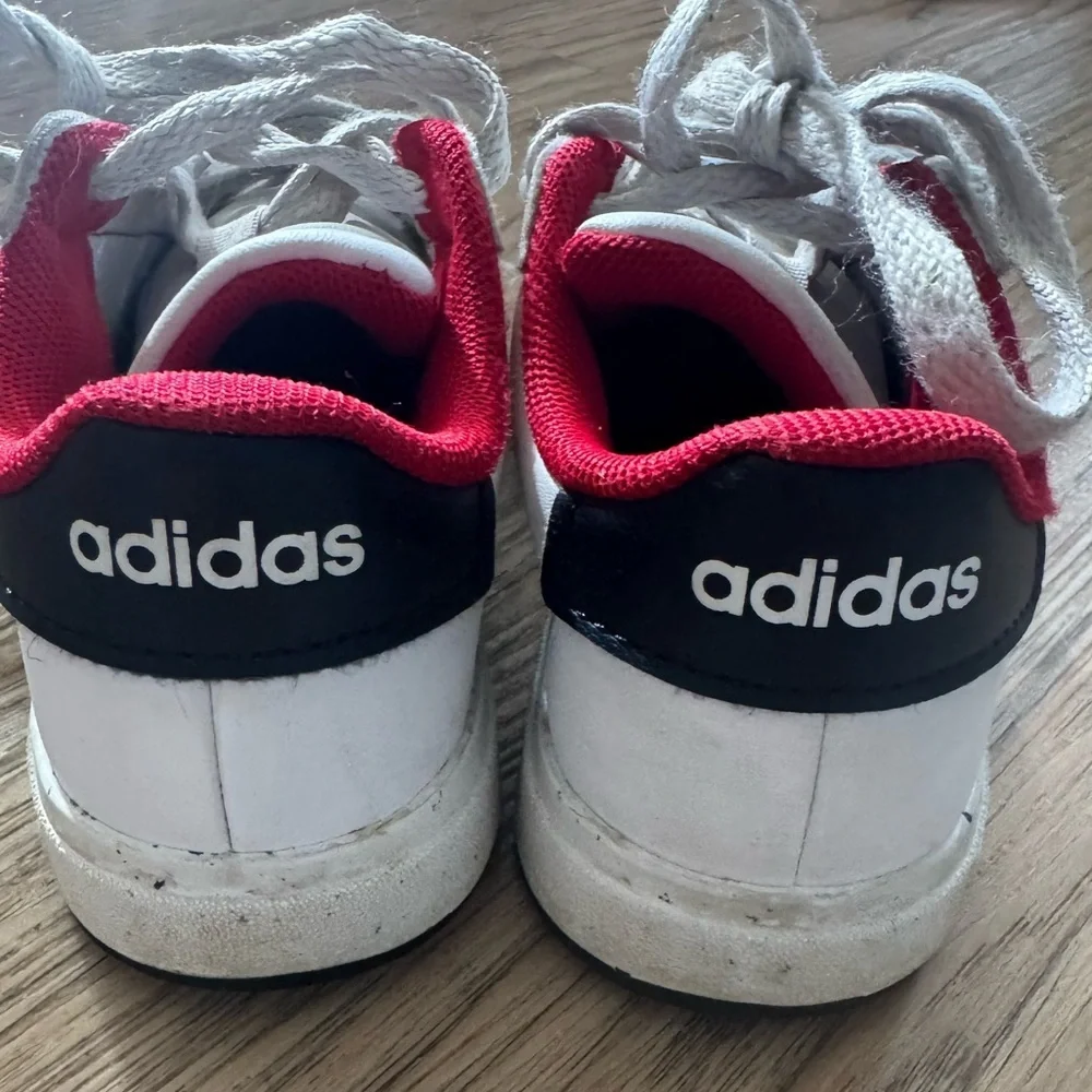 adidas Kids White and Red Spider-Man Sneakers. Kids 12K